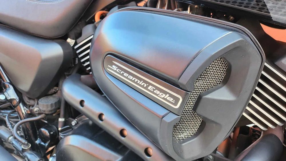 Motocicleta  Harley-Davidson Street Rod