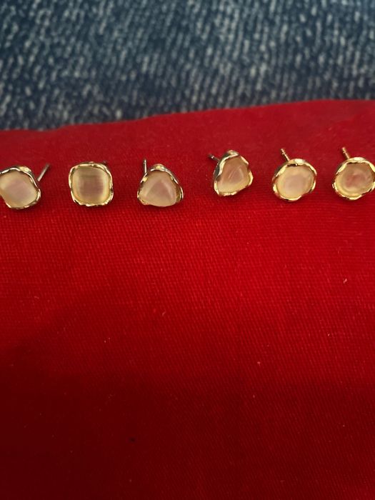 Продам серьги пусеты