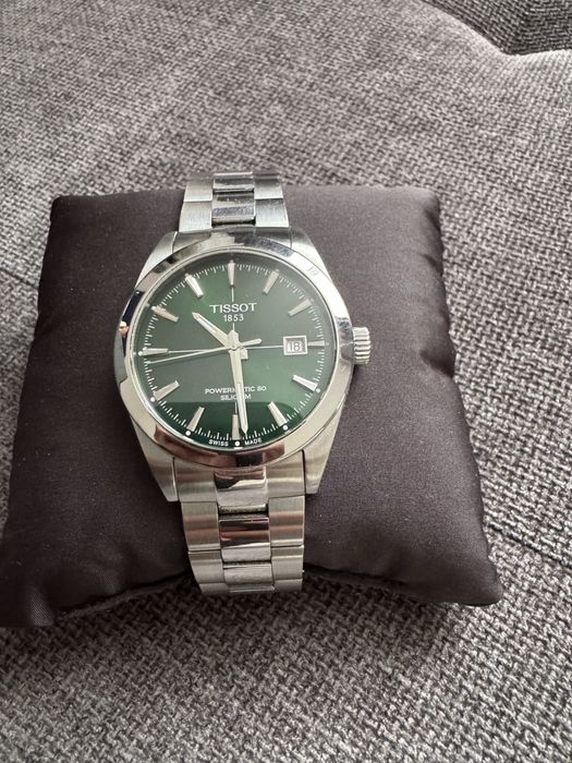 Продам часы Швейцарские Tissot