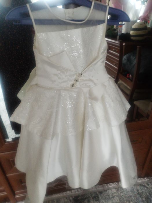 Платье нарядное б/у