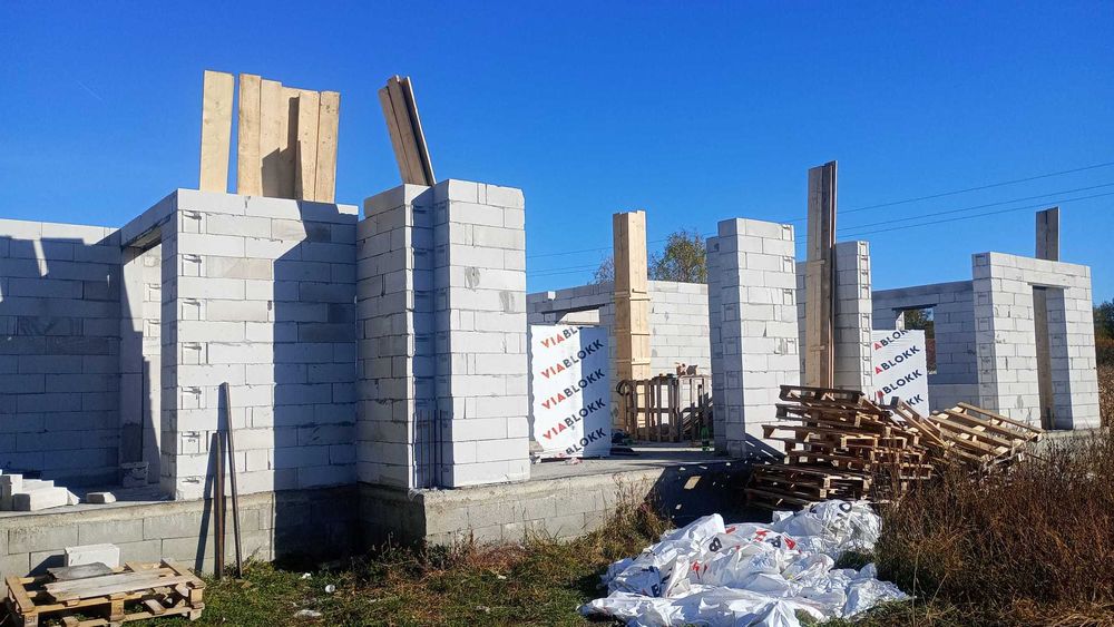 Meșteri construcții - structuri, finisaje , instalații, amenajări