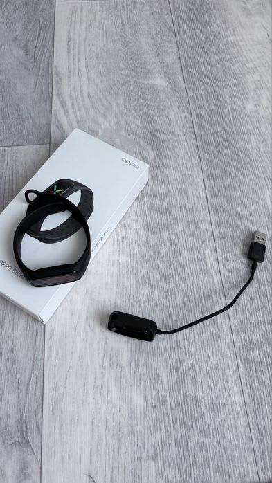 Продам oppo band в отличном состоянии