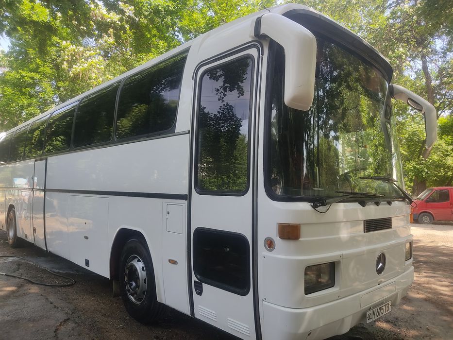 Автобусы Mercedes-Benz  туризмда ишлаган автобус