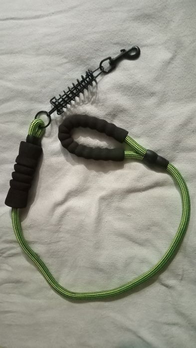 Поводки для собак