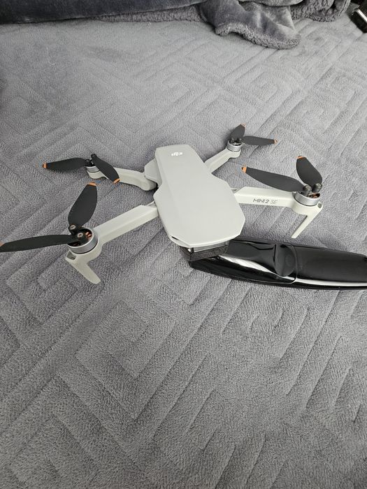 Dronă dji min 2 se