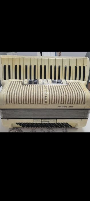 Acordeon Hohner 80basi bandon ,Parot 80,Hohner sită
