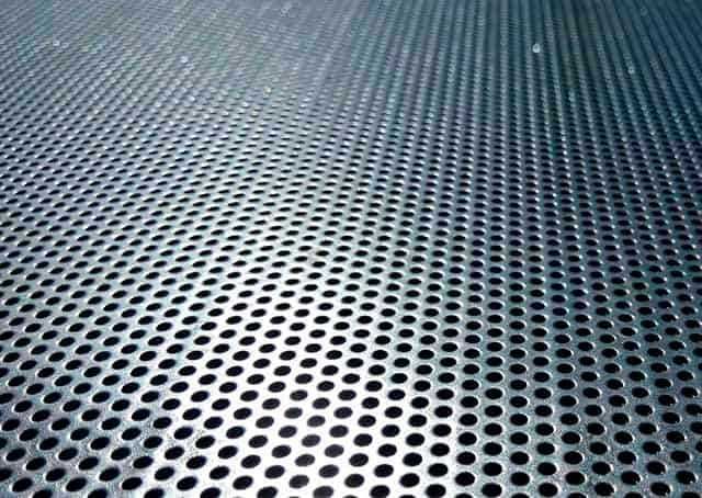Перфорированный оцинкованный лист