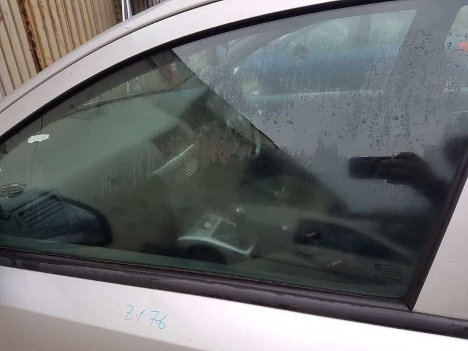 Geam Usa / Portiera Stanga Fata Opel Astra H 2004 - 2010