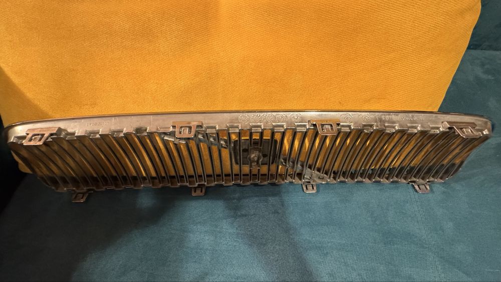 Решетка за Volvo v50/s40