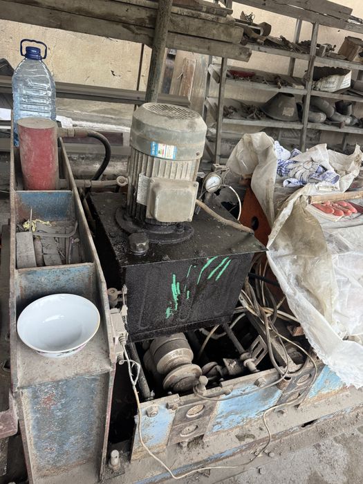 Профнастил ишлаб чиқариш станоги / Profnastil bukadigan stanok  б/у