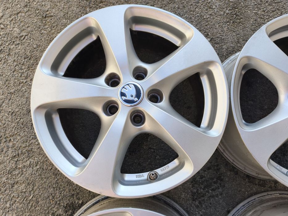 Шкода/ Shkoda; Фолксваген/VW; 16 цола 5х112; 4 бр. Лети джанти