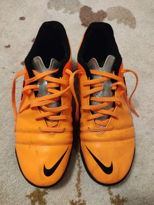 Ghete Nike pentru sintetic