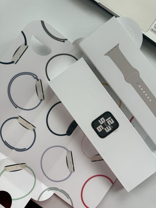 Apple Watch SE (Gen2) 40 mm | Starlight