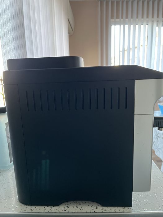 Кафеавтомат Delonghi Magnifica Evo