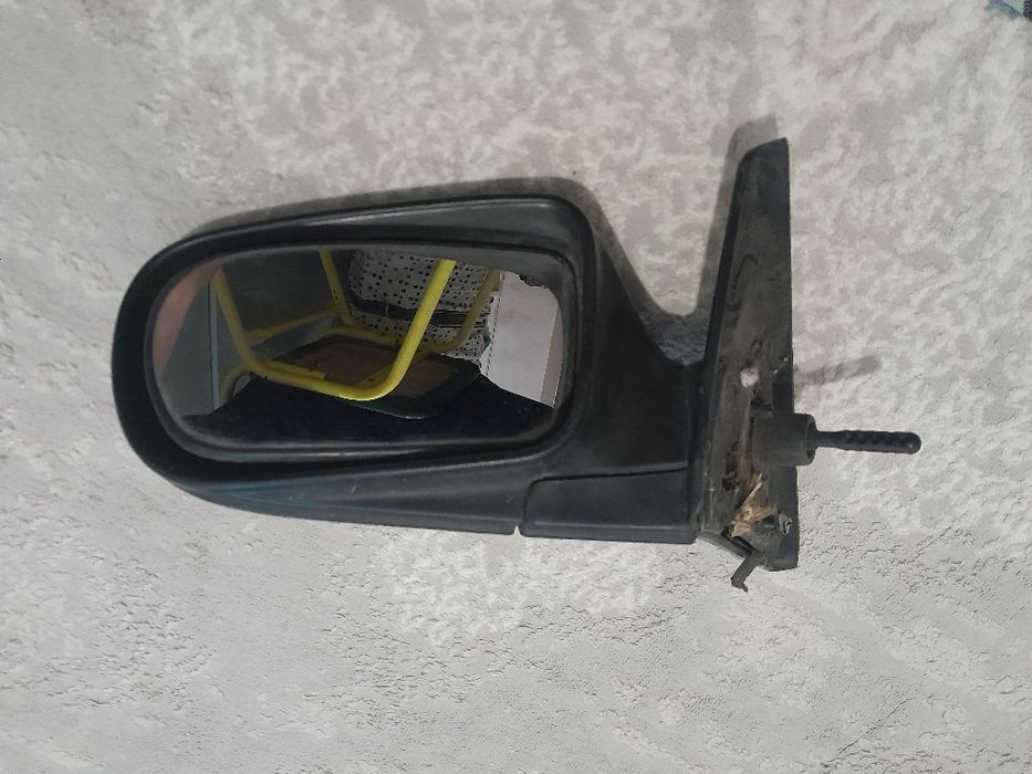 Зеркало на мазда 323