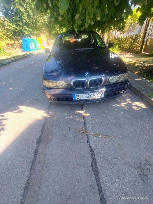 BMW E39 2001 face