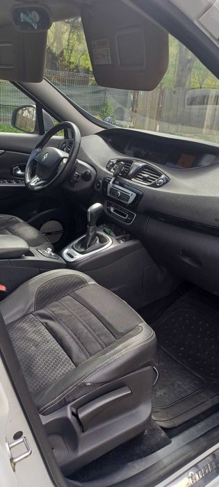 Renault Scenic XMOD BOSE