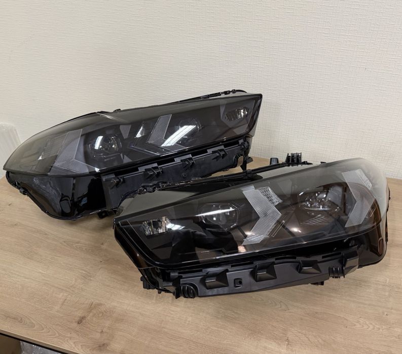 Logo BMW LED pentru far BMW X5 G05 / X6 G06 / X5M F95 LCI