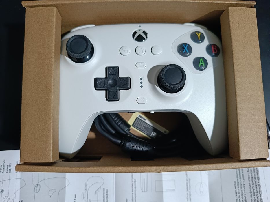 8bitdo ultimate wired for Xbox, PC windows.