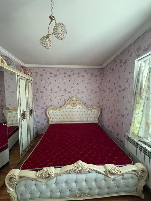 Кровать двуспальная