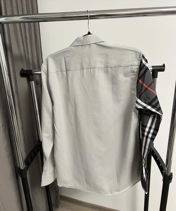 Camasa BURBERRY super calitate