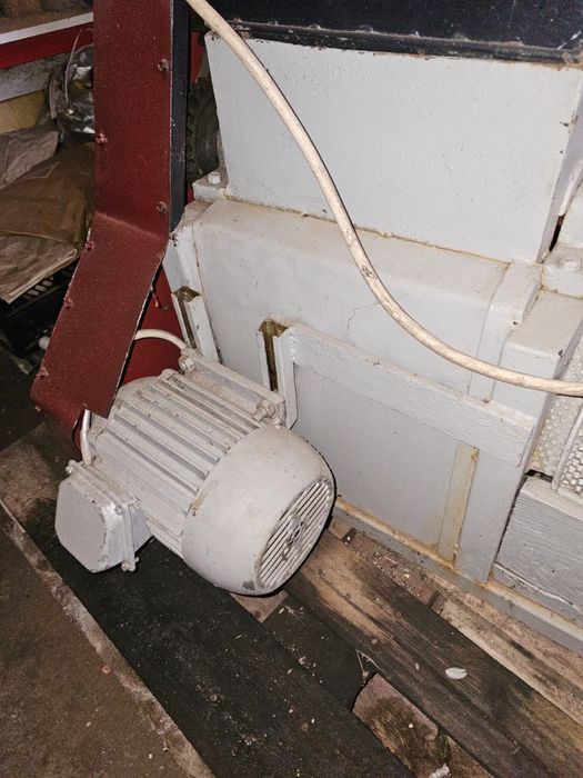 Masina de zdrobit struguri trifazica