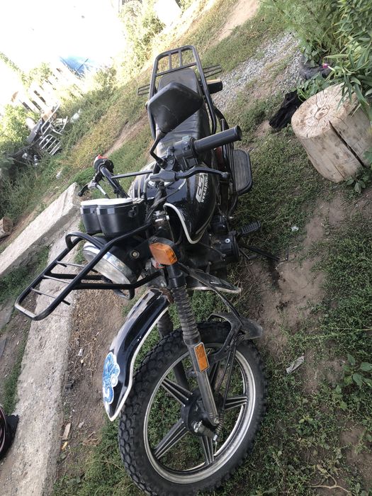 Продам мотоцикл 200куб