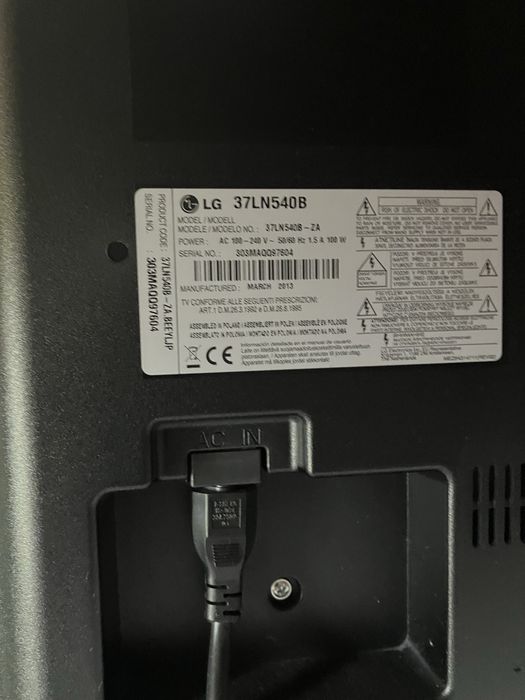 Televizor LG 94cm