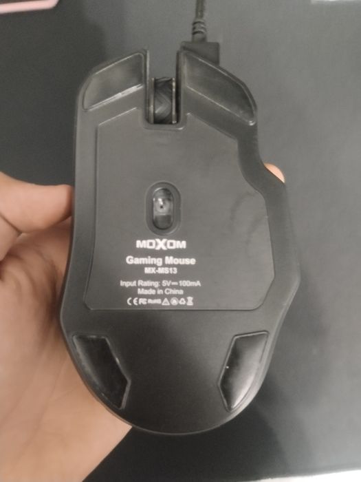 Продаю мышку MoXom нету коробки