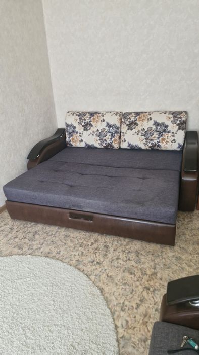 Продам диван и 2 кресла