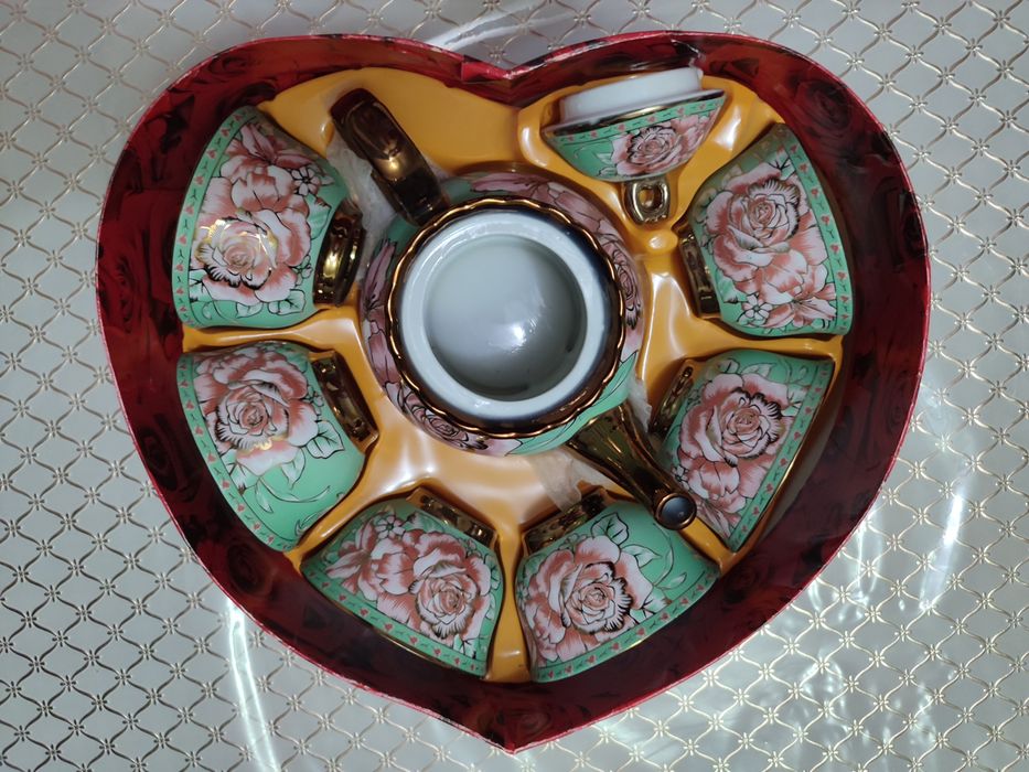 Choynak piyola sotiladi