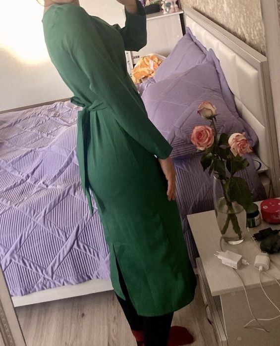 Продам платья разных цветов и моделей S