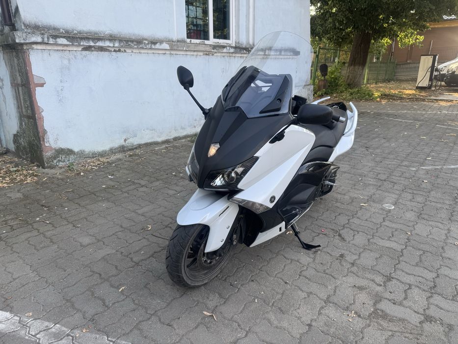 Yamaha tmax 530