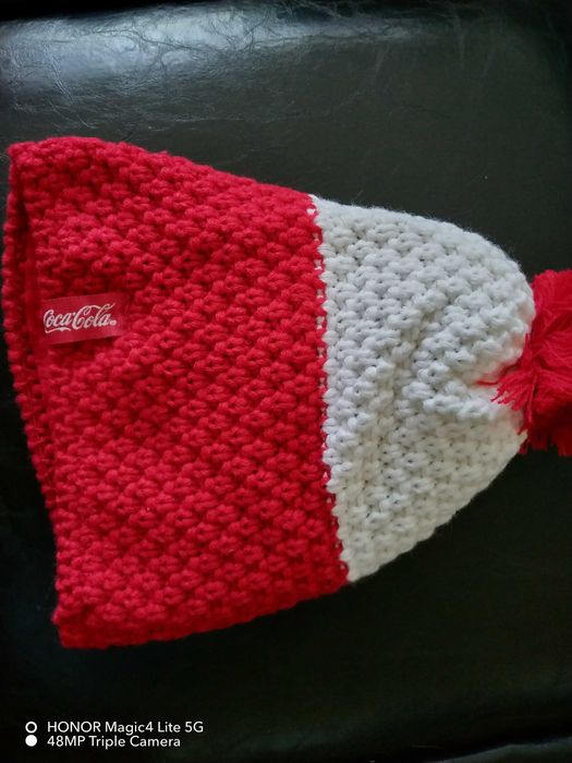 Нови шапки кока кола