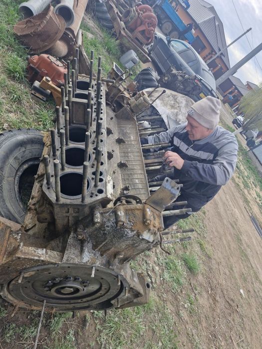 Продам блок с коленвалом к-701 Стандарт