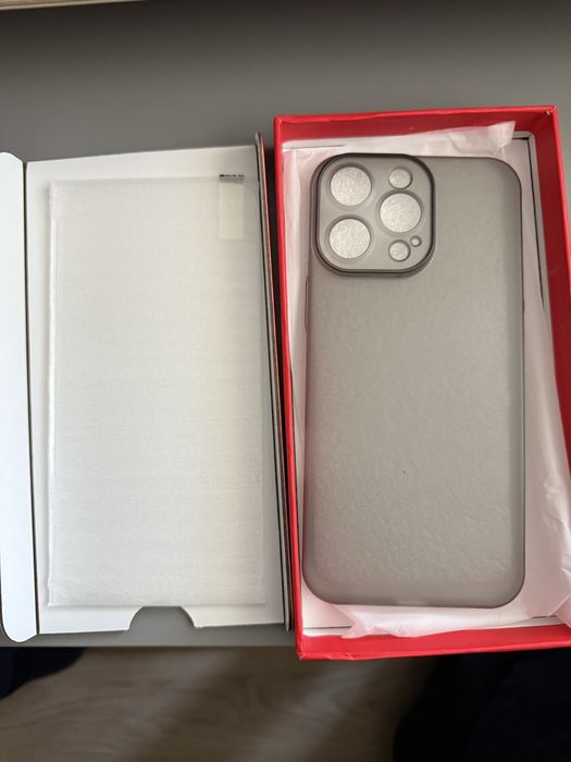 Pachet husă și folie de sticlă pentru IPhone 16 Pro Max