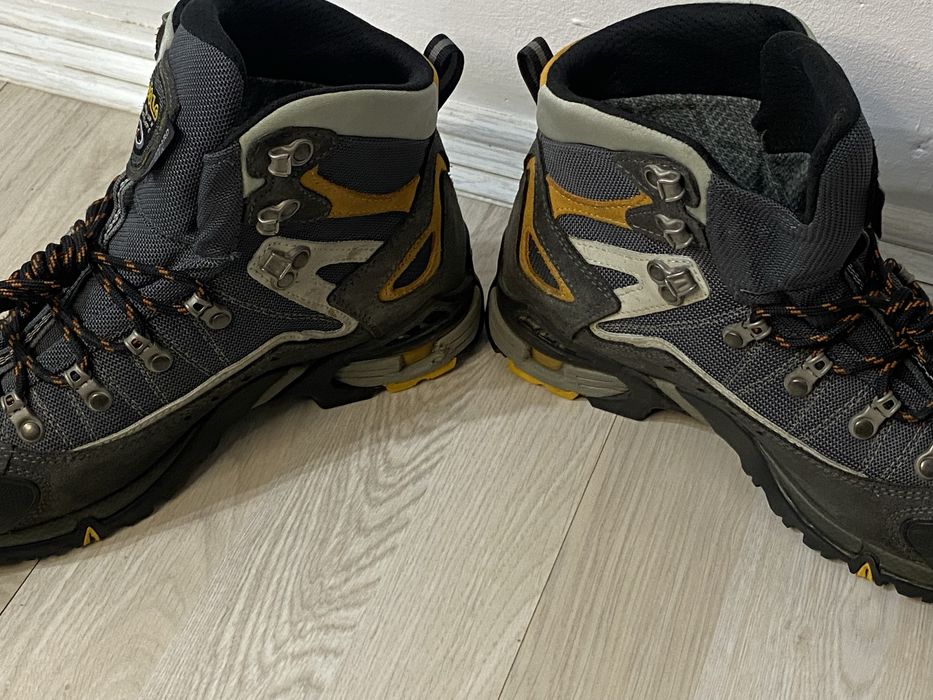 Bocanci munte ASOLO Blizzard GTX