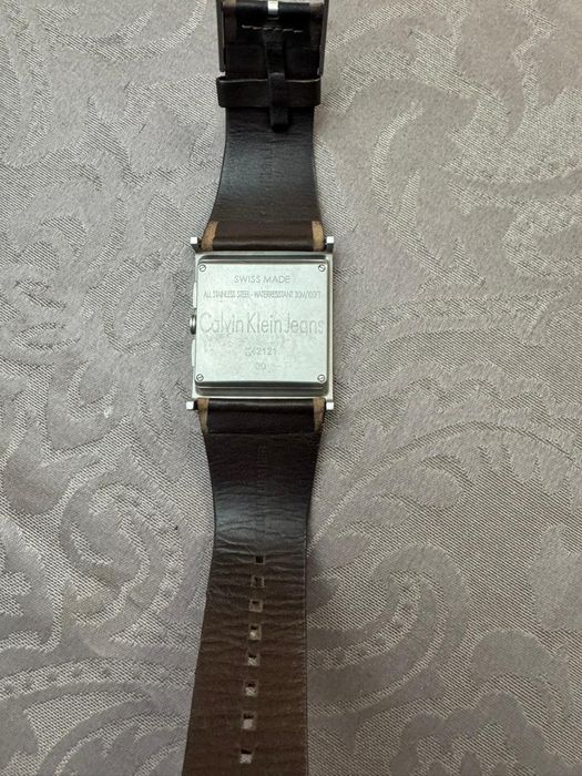 Продам часы в хорошем состоянии