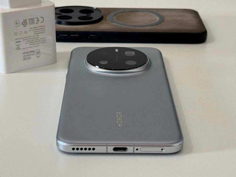 Бартер! Honor Magic 7 Pro 512/12GB Lunar Shadow (Лунно Сив) 45 Цикъла.