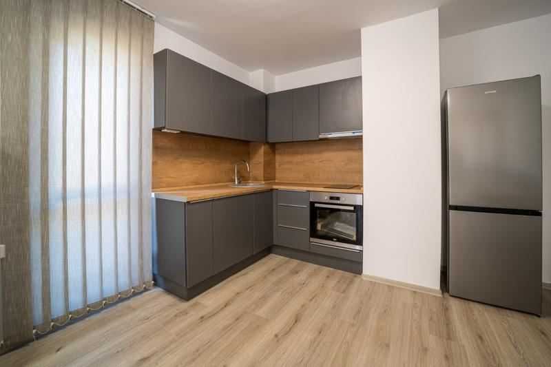 Дава се под наем Двустаен апартамент в София, Борово - 70 кв.м за 472 € - Снимка #1