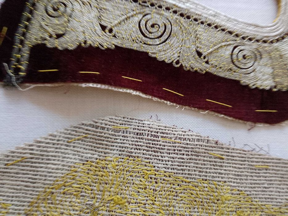 19 век Фолклорни мотиви за чехли