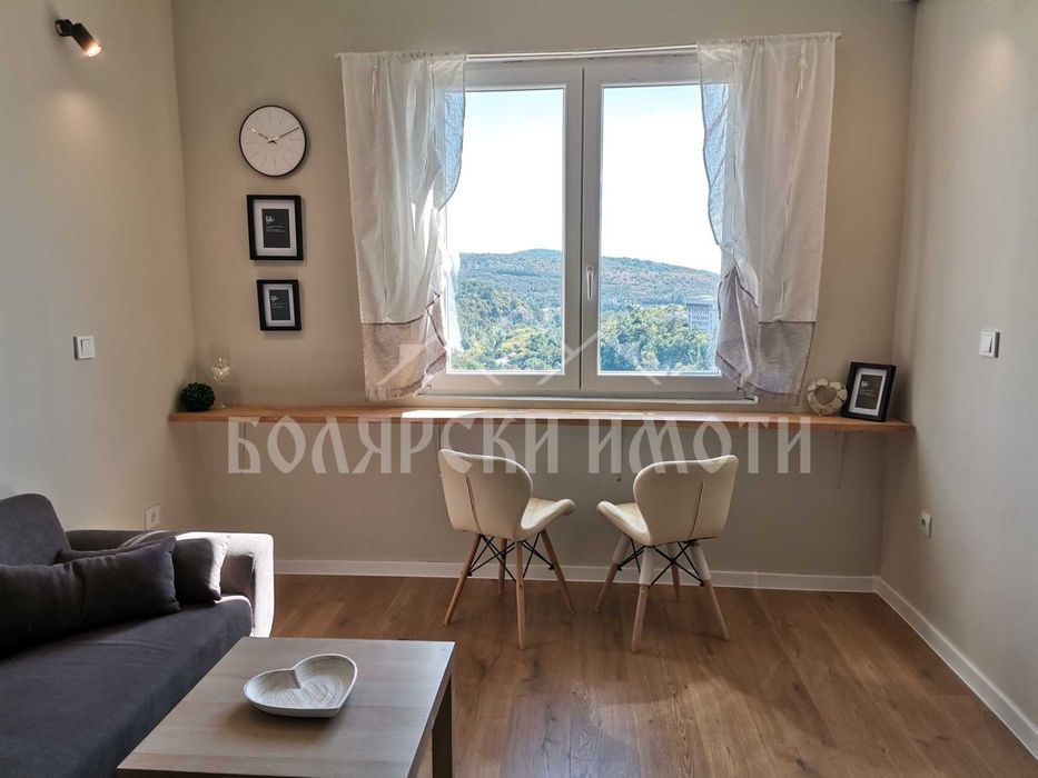 Дава се под наем Тристаен апартамент в Велико Търново, Център - 80 кв.м за 408 € - Снимка #4