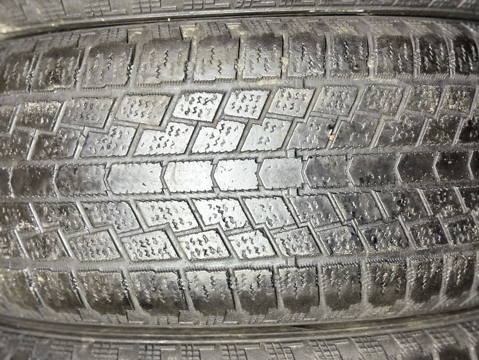 225/60/17 комплект зима