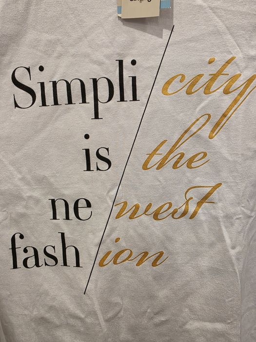 Нови тениски с етикет