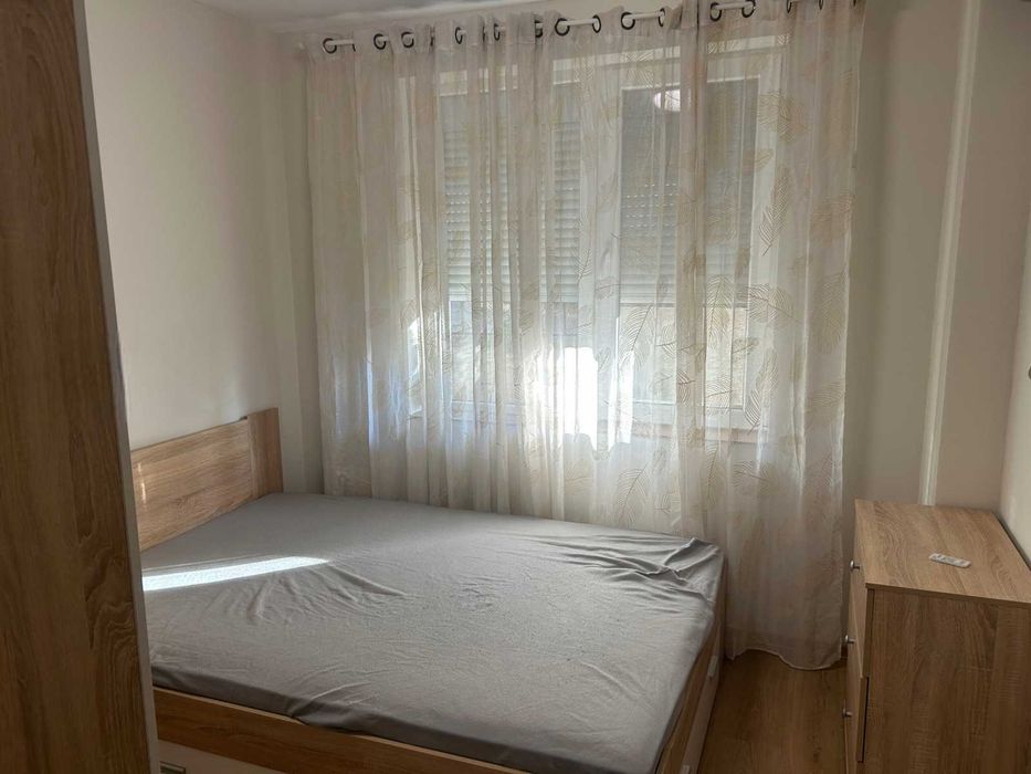 Дава се под наем Двустаен апартамент в София, Център - 34 кв.м за 550 € - Снимка #2