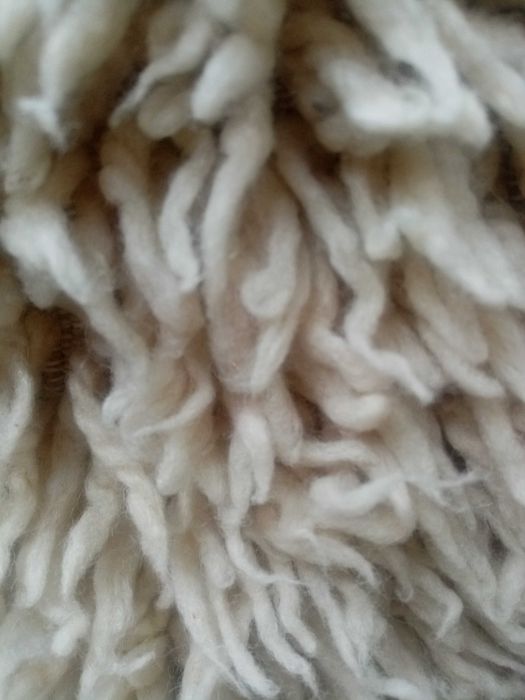 Китеник Ръчно тъкан 100%вълна.