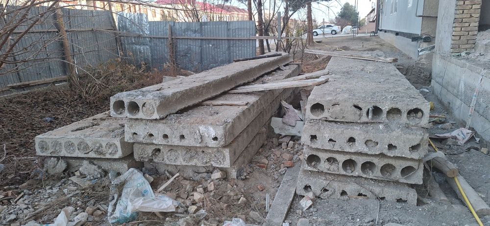 Qorako'l tumanida,  ishlatilgan (B/U)  5.9 m lik 10 dona plita sotilad