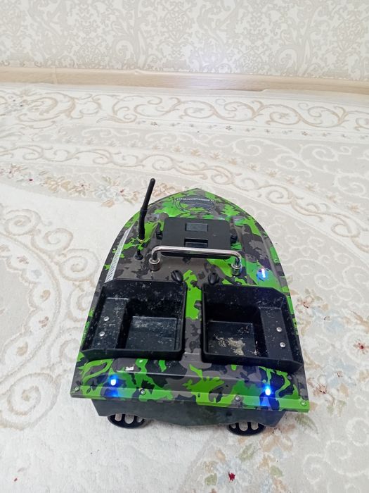 Продам прикормочный кораблик