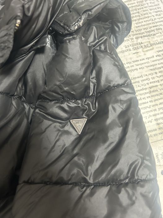 Яке на марката guess оригинално