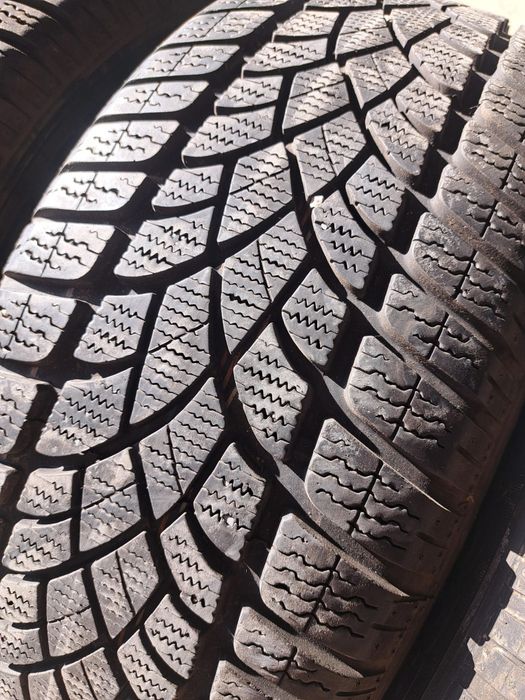 4 anvelope iarnă 225 55 r16 Dunlop